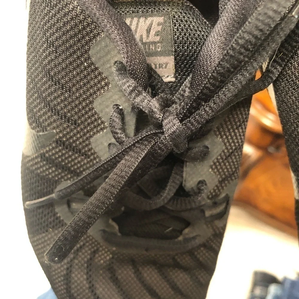 Nike Sneakers Size 6